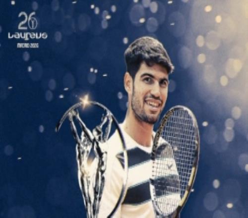 网球包揽劳伦斯男女年度最佳，阿尔卡拉斯和萨巴伦卡共同获奖