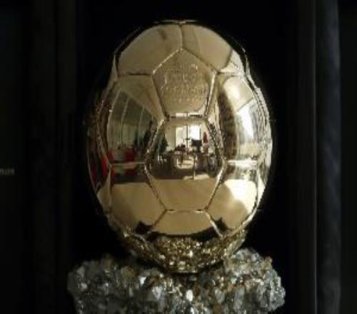 金球奖赔率前十：凯恩领跑！亚马尔、奥利塞分列二三，登贝莱第6