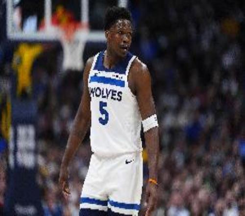 尼克杨：爱德华兹是当今NBA技术最全面的球员攻防兼备从不退缩