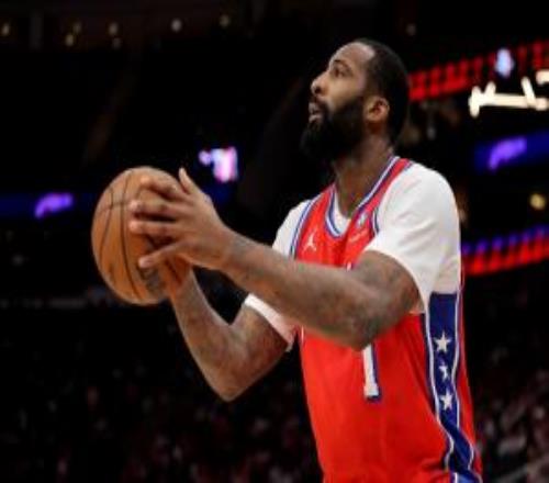 内外开花！德拉蒙德半场3中3贡献8分4板三分1中1