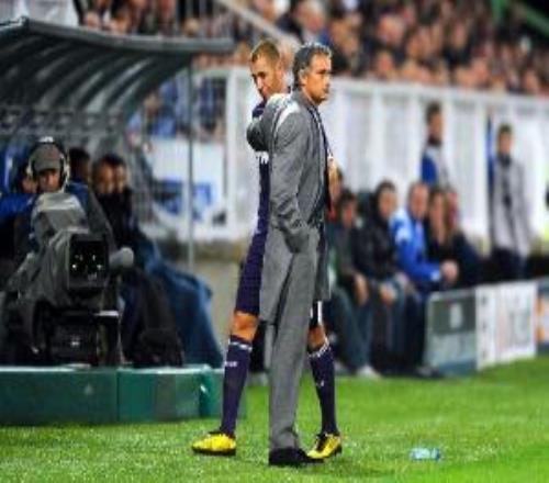 阿斯：经纪人门德斯向皇马推荐了穆里尼奥，已告知穆帅的解约条款