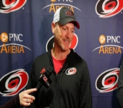 TA：邓顿虽不明说选帅却私下接触过迈克尔马龙&锡伯杜&乌杰里