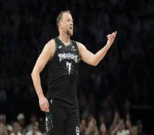 戈贝尔：英格尔斯训练时模仿约基奇帮助我们在心理上做好准备