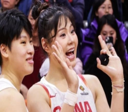 媒体人：中国女篮的这种长集训时间等于逼女篮球员到海外打球