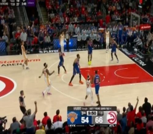 投顺了！亚历山大沃克顶着大桥打板三分再进老鹰80领先15分！