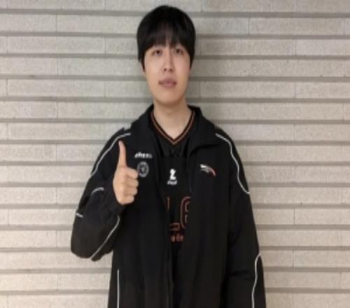 Kanavi：和LCK杯比选手实力提升了很多，相处久了尴尬感消失了