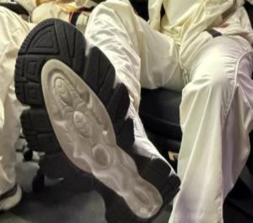 Tian赛后晒鞋底喊话Zhuo：“请帮我在鞋底生成你的脸”