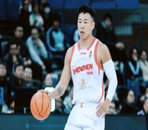 常规赛最后一轮最佳阵容：贺希宁马昆杜莱迪刘晓宇李添荣