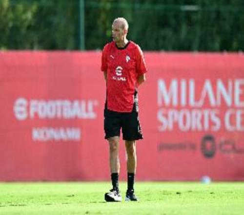 米体：米兰人员齐整备战尤文+奇克有望首发，俱乐部高层观看训练