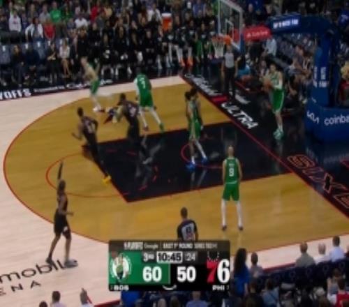 突然发力！保罗乔治内外开花连得8分率队迫近比分