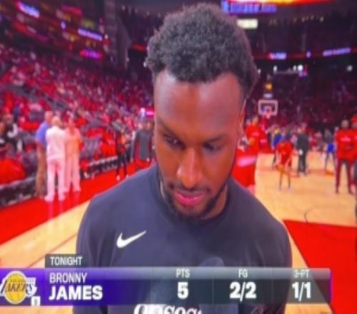 布朗尼谈父亲：他的伟大已无可多求有他在场上是一种莫大的恩赐