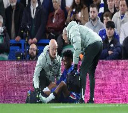 巴媒：切尔西拒绝放埃斯特旺回巴西治疗，球员团队正在尝试说服