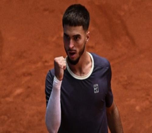 爆冷出局！谢尔顿三盘不敌普里兹米奇，止步马德里大师赛第二轮