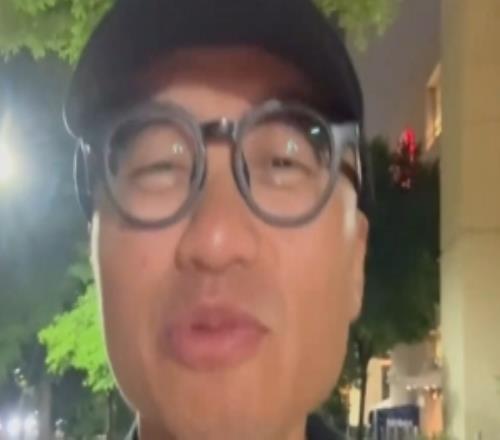 解说：我被老詹打服了原以为火箭能到西决什么神仙都救不了火箭