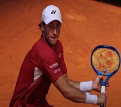 ATP1000马德里大师赛第四轮：卫冕冠军鲁德21逆转西西帕斯