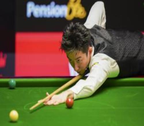 斯诺克世锦赛14决赛第二阶段：吴宜泽上半场75领先瓦菲