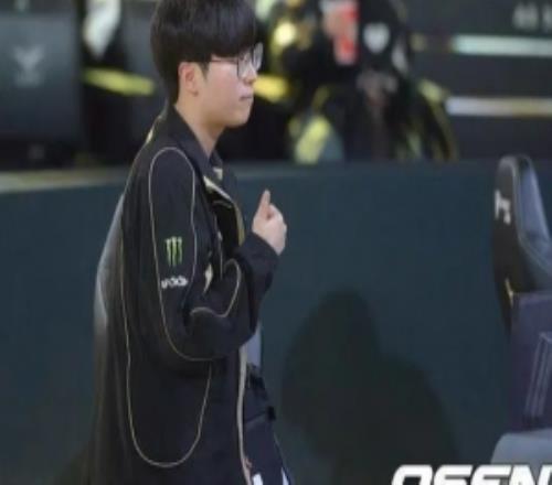 Kiin：无论是个人竞技状态还是团队默契，确实感觉不如从前