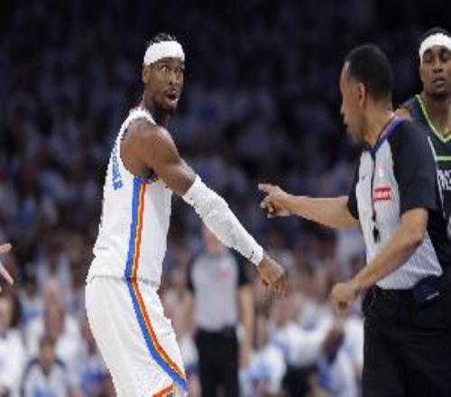 韦德：大部分球迷既不懂球也不懂裁判只希望主队在吹罚上占便宜