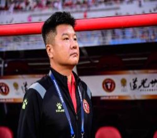 执教1年10个月！李金羽成本赛季中超首位下课的主帅