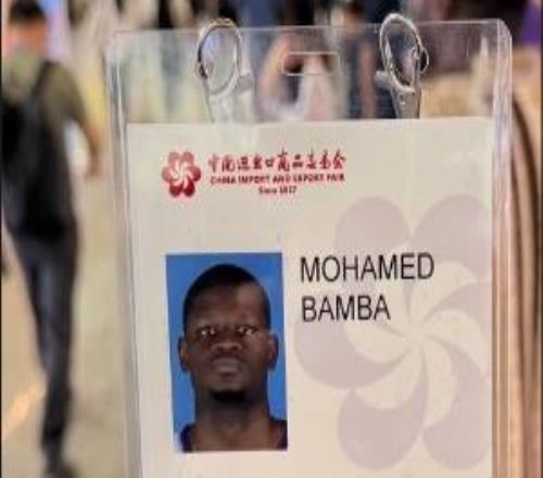 退役转行班巴在中国参加广交会身份是境外采购商！