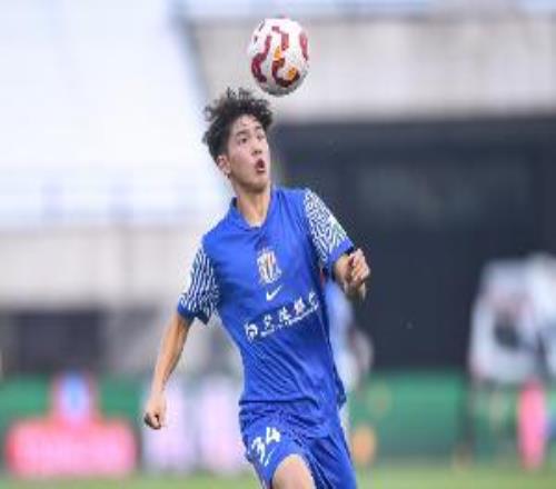 跟队：刘诚宇目前正处于瓶颈期，定位不清晰一味与对方后卫拼身体