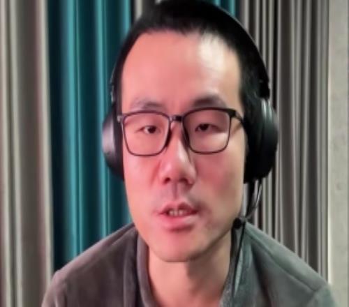 徐静雨：文班是马刺全队超强适应能力的缩影系列赛已无悬念