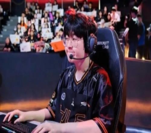Zeus：Gumayusi车技长进得比想象中快，很感谢自己还活着