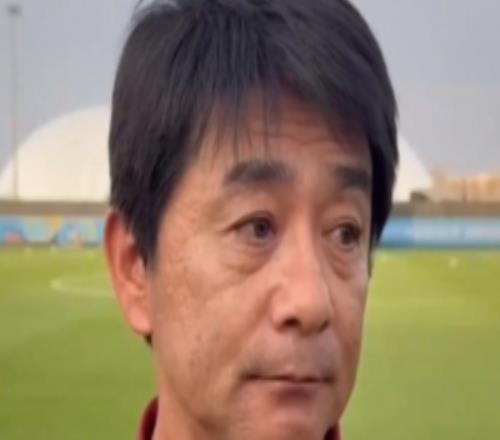 浮嶋敏：对阵日本我们准备了很长时间，会根据球员状态选好首发