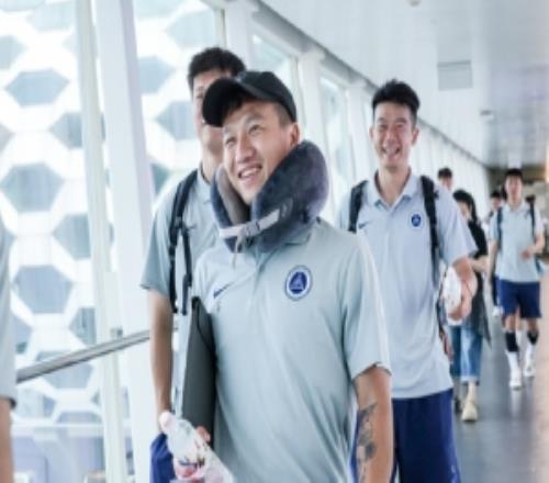 整装待发启程中原5月客场征程深圳新鹏城客战河南足球俱乐部