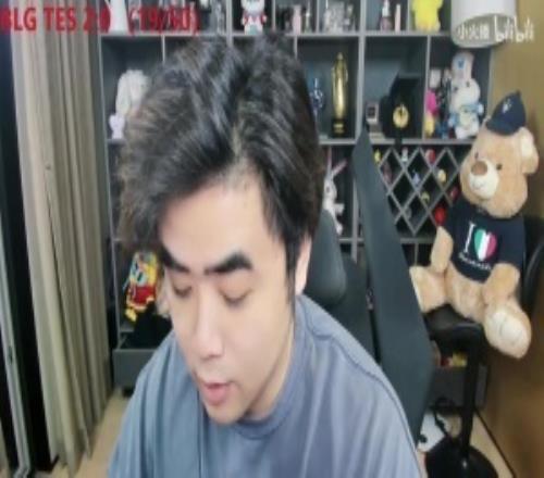 喜提“朱老三”外号！朱开问豆包自己在国产教练里排第几结果破防