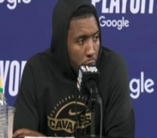 【完整版】米切尔：被奥萨尔防不感觉疲惫我今天就是没投进球