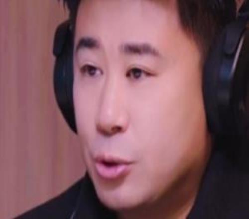 怎么被曼联选中的董方卓：他们从中国挑，不能改年龄希望是前锋
