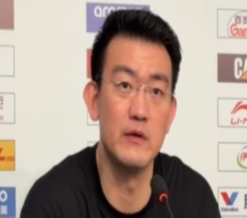 王博：孙铭徽对广厦作用全国球迷都知道他站出来能提升球队信心