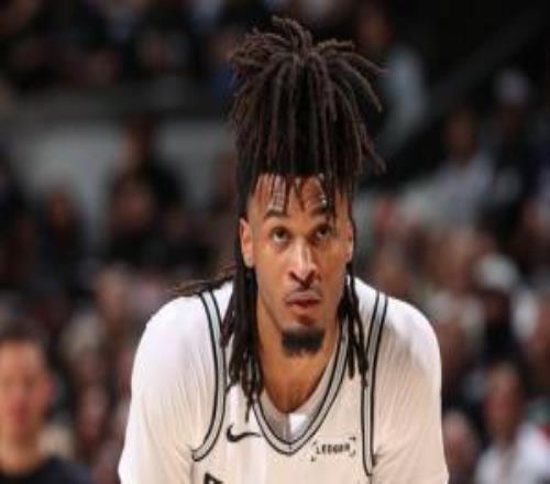 卡斯尔两战狂送20个失误刷新哈登创造的NBA历史纪录！