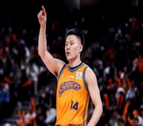 第三节轰13分掀逆转!李弘权8中5拿17分1板2助1断正负值+28最高