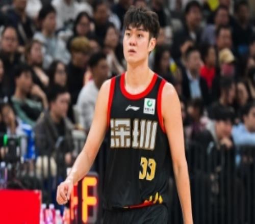 媒体人：深圳进四强已完成目标阵容&打法都不能支撑他们走得更远