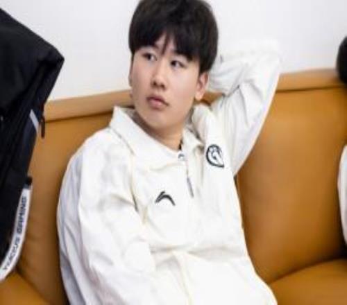 有点太惨了！Wei第二次随队跌至涅槃组此前为24年夏季的RNG
