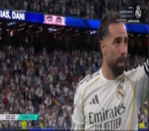 情难自已!卡瓦哈尔告别演讲说出HALAMADRID后哽咽捂面