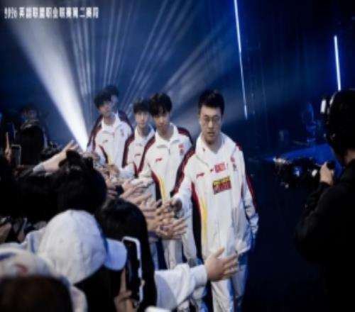 自S14LPL夏季赛改制以来，WBG队史首次进入涅槃组！