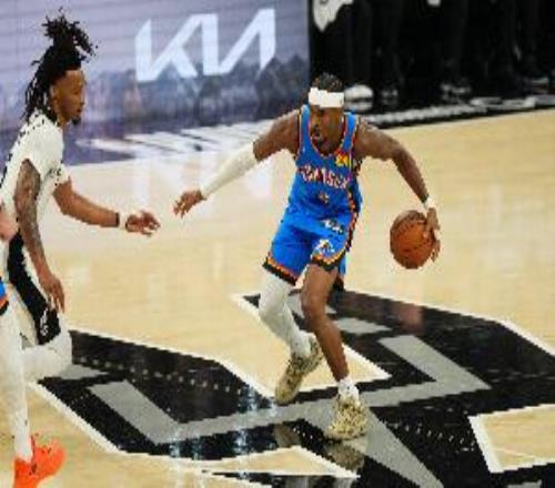 Skip：卡斯尔对亚历山大疯狂犯规他领到5次犯规但那本该是25次