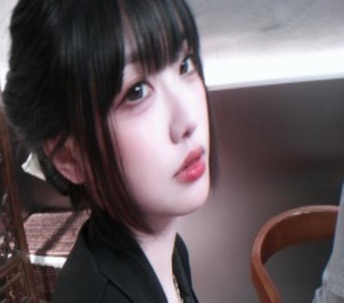 又是你百变少女！LPL女主持周敢敢晒照：近日