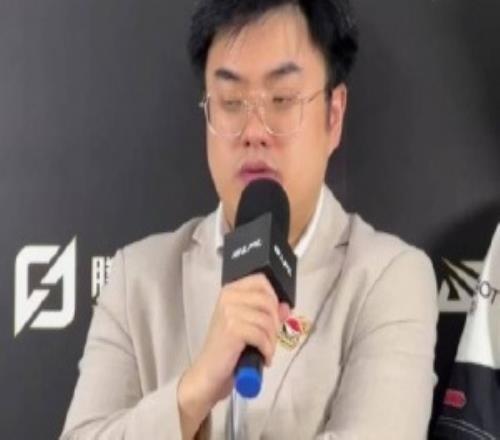 Bigwei解释选卡莎原因：想要在打架方面强一点，所以我们选卡莎