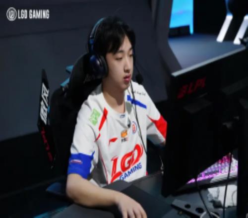LGD下路Shaoye更新社媒：我的了家人们下把会再冷静一点