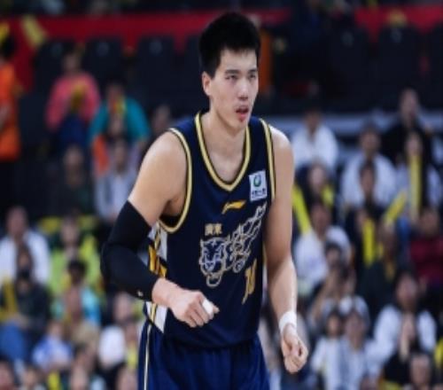 记者：焦泊乔上来3分钟已经比自己今年CBA季后赛总得分多了