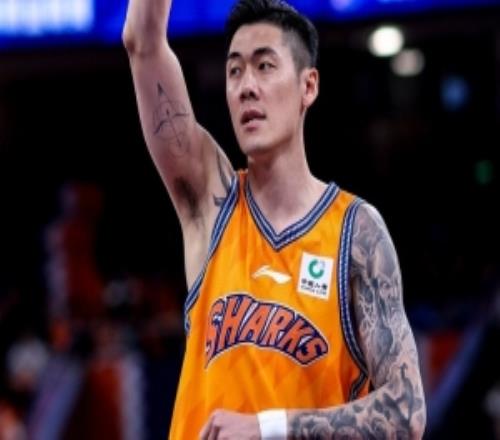 不能忽视我！刘铮替补17分钟拿4分6板1断拼3前场板&正负值+22！