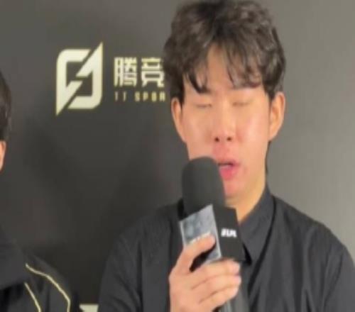 Xiaobai教练：有想过对面露露大嘴当时觉得我们很容易冲死他们