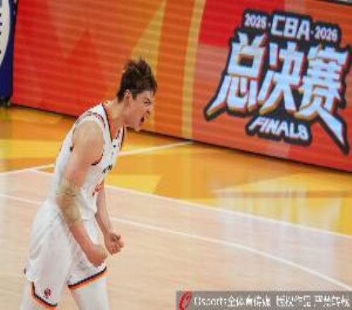王哲林：夺冠那一刻眼泪止不住掉下来这14年我经历了太多
