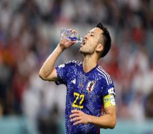 吉田麻也：曾一度考虑过为钱去中超踢球在川岛永嗣的开导下放弃