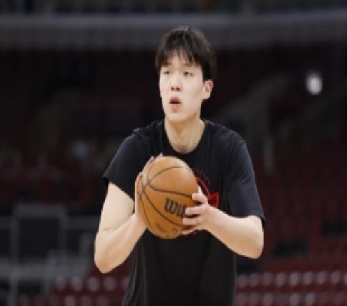 杨瀚森谈面对质疑:先成为自己别被外界声音左右