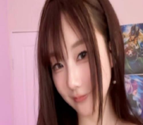 英文流解说Kitty分享视频：等一下！